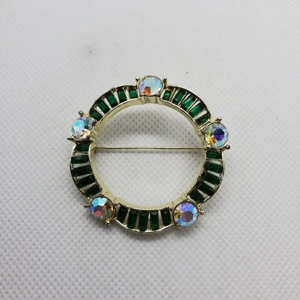 Green & Irridescent Brooch